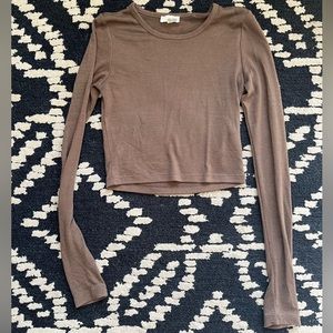 Wilfred free long sleeve crop. Size small